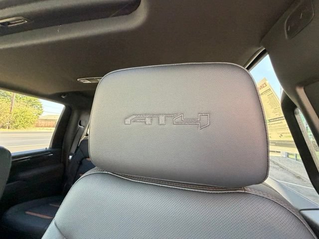 New 2026 GMC Sierra 2500 AT4 w/ AT4 Premium Plus Package AWD/4WD image 8