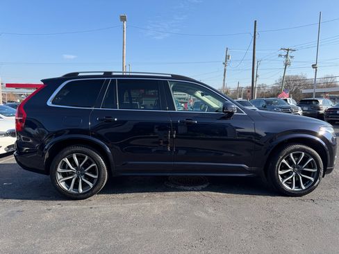 Used 2019 Volvo XC90 T6 Momentum w/ Protection Package Premier image 4