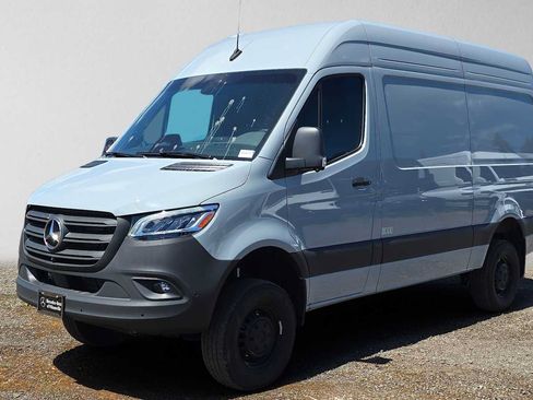 Used 2026 Mercedes-Benz Sprinter 2500 image 7
