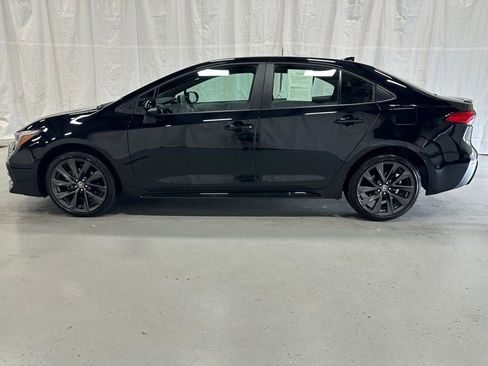 Used 2026 Toyota Corolla SE image 4