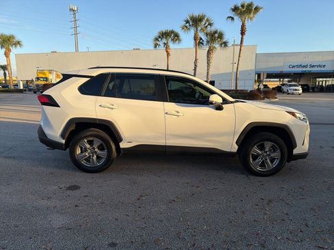 Used 2024 Toyota RAV4 LE image 6