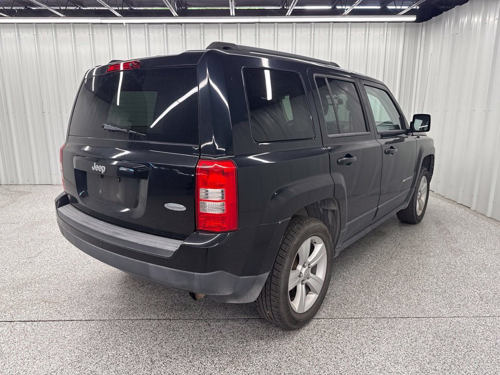 Used 2013 Jeep Patriot Latitude FWD image 4
