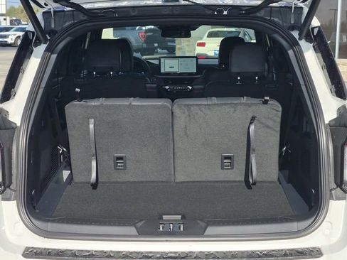 New 2026 Ford Explorer ST-Line w/ ST-Line Street Pack image 9