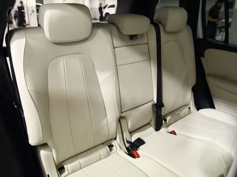 Certified 2025 Mercedes-Benz GLB 250 4MATIC image 25