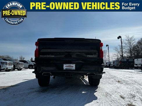 Used 2019 Chevrolet Silverado 1500 High Country image 11