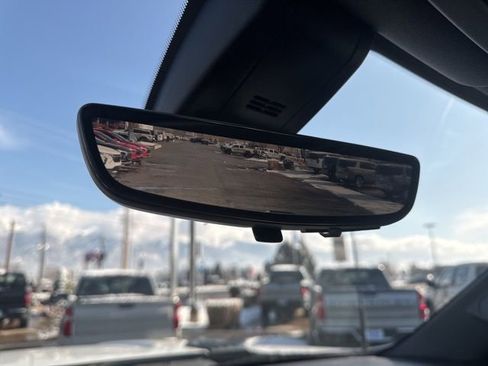 Certified 2022 Chevrolet Silverado 2500 Custom w/ Custom Value Package image 26