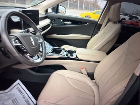 Used 2023 Lincoln Nautilus Reserve w/ Equipment Group 201A image 20