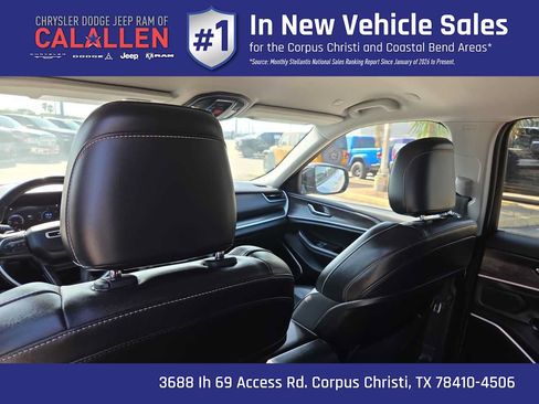 Used 2022 Jeep Grand Cherokee L Limited AWD/4WD image 20