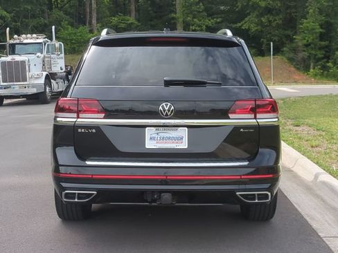 Used 2023 Volkswagen Atlas SEL Premium AWD/4WD image 12