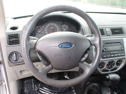 Used 2006 Ford Focus S FWD image 9