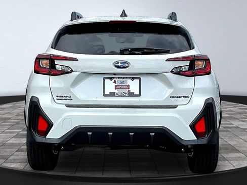 Used 2026 Subaru Crosstrek 2.5i Premium AWD/4WD image 5