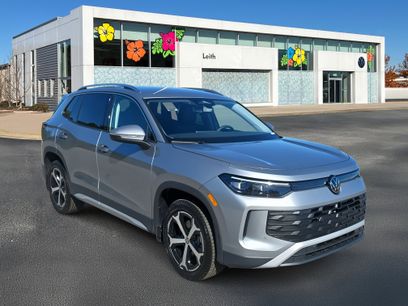 New 2025 Volkswagen Tiguan SE