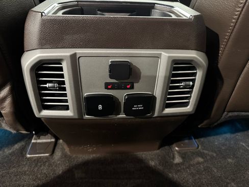 Used 2018 Ford F150 King Ranch w/ Equipment Group 601A Luxury AWD/4WD image 40