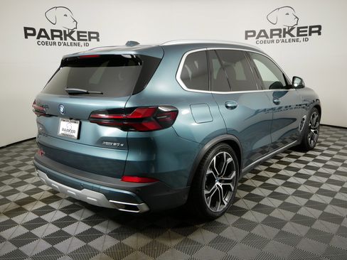 Used 2024 BMW X5 xDrive50e w/ Parking Assistance Package image 5
