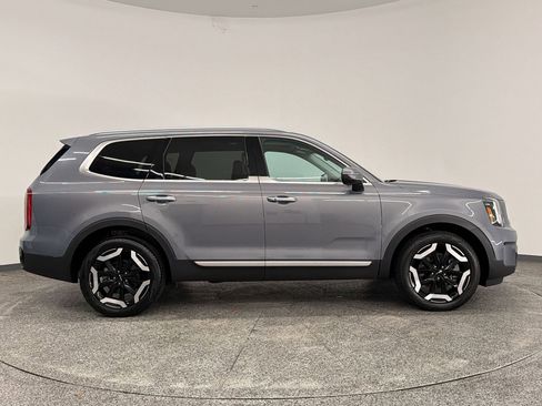 Used 2025 Kia Telluride S AWD/4WD image 8