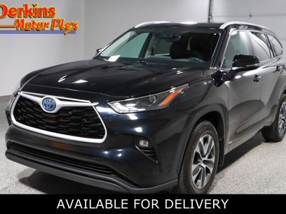 Used 2023 Toyota Highlander XLE