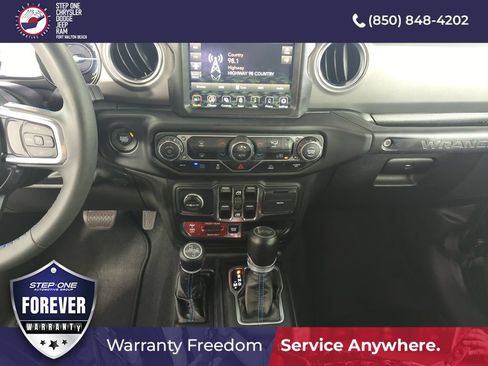 Used 2023 Jeep Wrangler Unlimited Rubicon 4xe AWD/4WD image 23