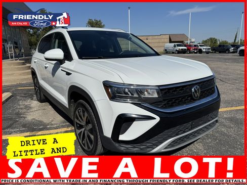 Used 2023 Volkswagen Taos SE image 10