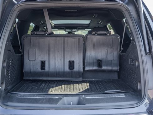 Used 2023 GMC Yukon XL AT4 w/ AT4 Premium Package image 13