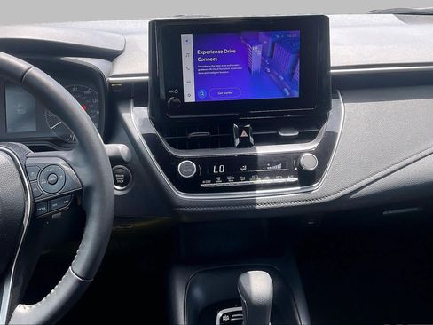 Used 2025 Toyota Corolla SE FWD image 7