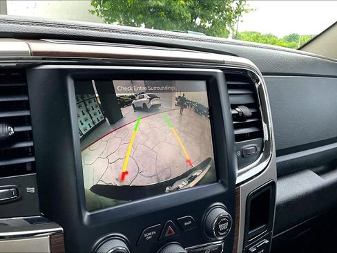 Used 2015 RAM 1500 Laramie w/ Convenience Group AWD/4WD image 15