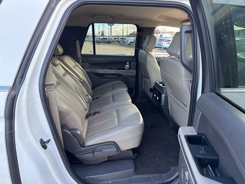 Used 2020 Ford Expedition Max XLT w/ Equipment Group 202A image 12