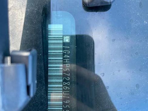 Used 2006 Buick Lucerne CX image 39