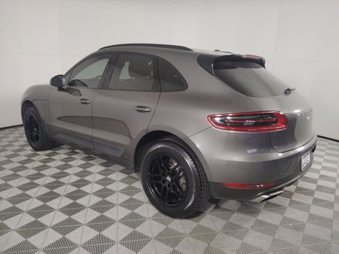 Used 2018 Porsche Macan image 3