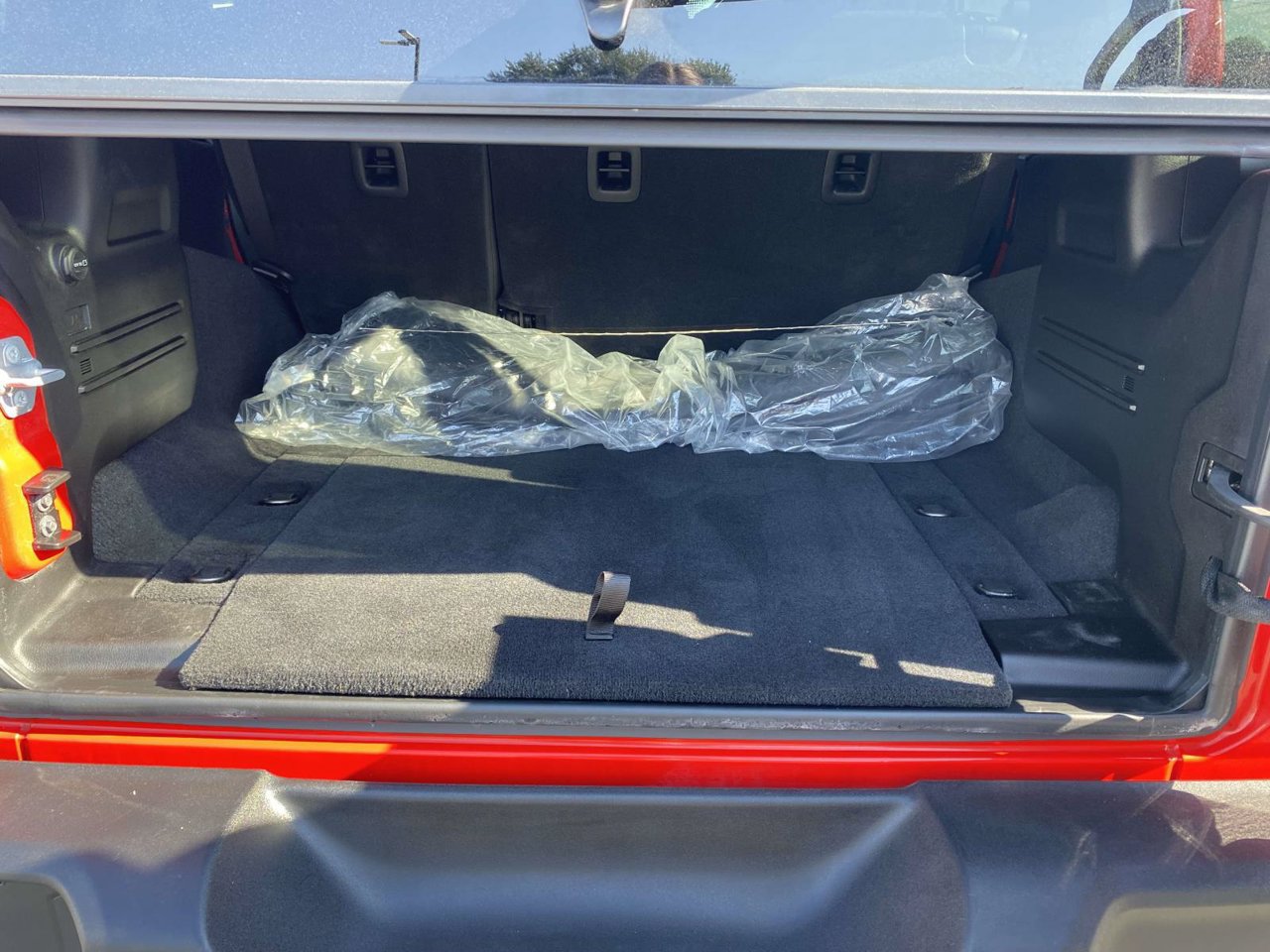 Used 2019 Jeep Wrangler Unlimited Sport S AWD/4WD image 17