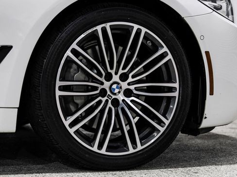 Used 2018 BMW 540i w/ M Sport Package image 70