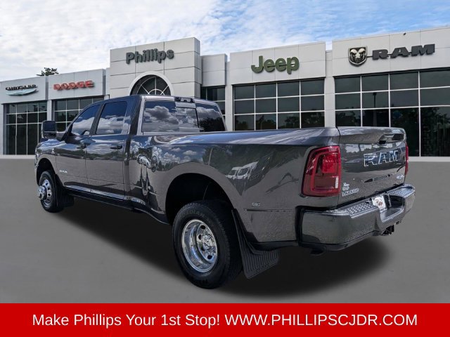 Certified 2025 RAM 3500 Laramie w/ Max Tow Package AWD/4WD image 5