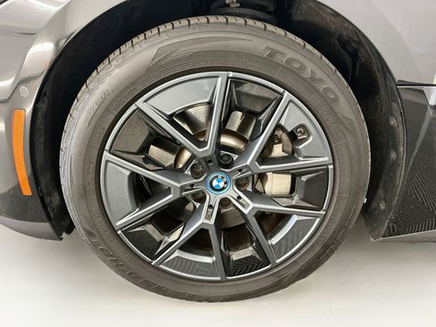 Used 2024 BMW i4 xDrive40i AWD/4WD image 37