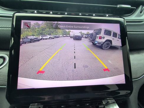 Used 2023 Jeep Grand Cherokee L Overland AWD/4WD image 23