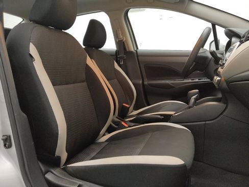Used 2021 Nissan Versa SV FWD image 21