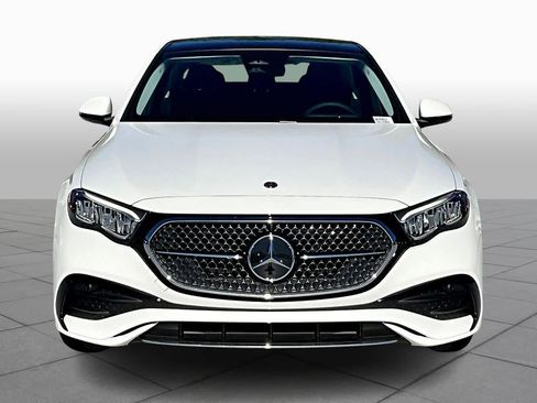 Used 2025 Mercedes-Benz E 350 Sedan image 3