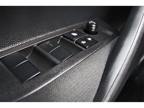 Used 2025 Toyota Corolla LE image 14