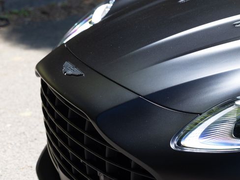 Used 2025 Aston Martin DB12 Convertible RWD image 6