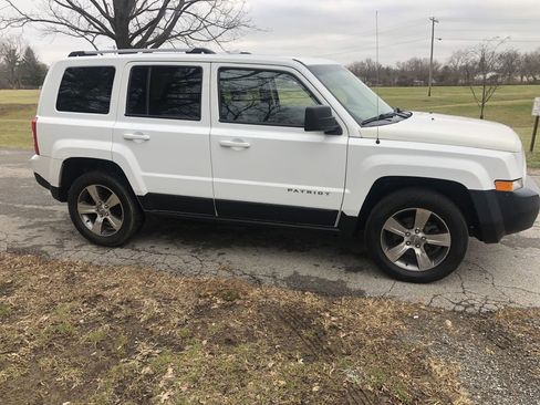 Used 2017 Jeep Patriot High Altitude image 8