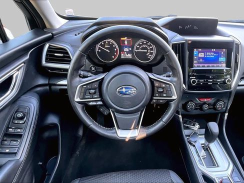 Used 2021 Subaru Forester Premium AWD/4WD image 6