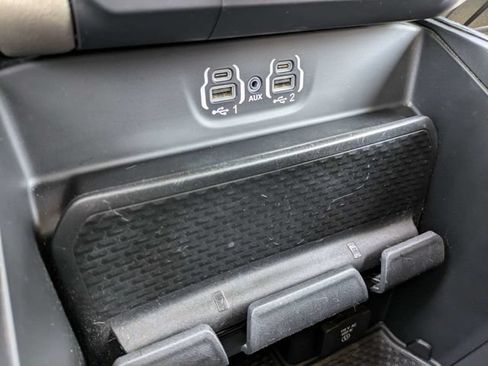Used 2020 RAM 1500 Laramie AWD/4WD image 24