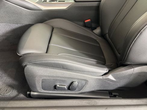 Used 2025 BMW 230i xDrive Coupe w/ Convenience Package image 16