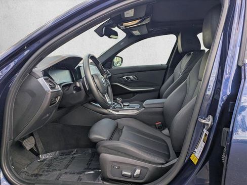 Used 2020 BMW 330i Sedan w/ Driving Assistance Package image 11
