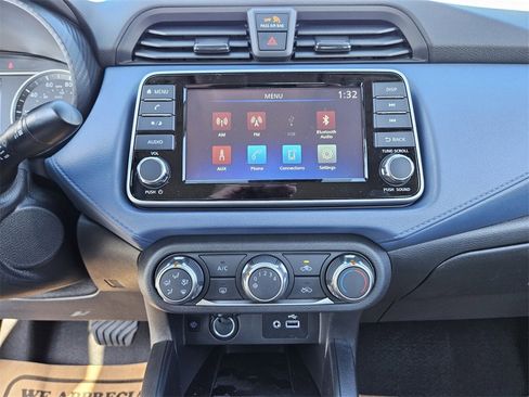 New 2025 Nissan Versa SV image 10