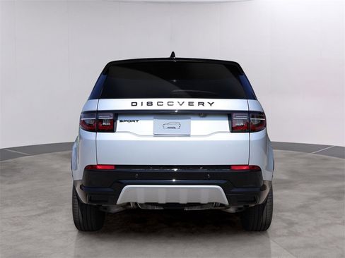 New 2025 Land Rover Discovery Sport Dynamic SE image 6