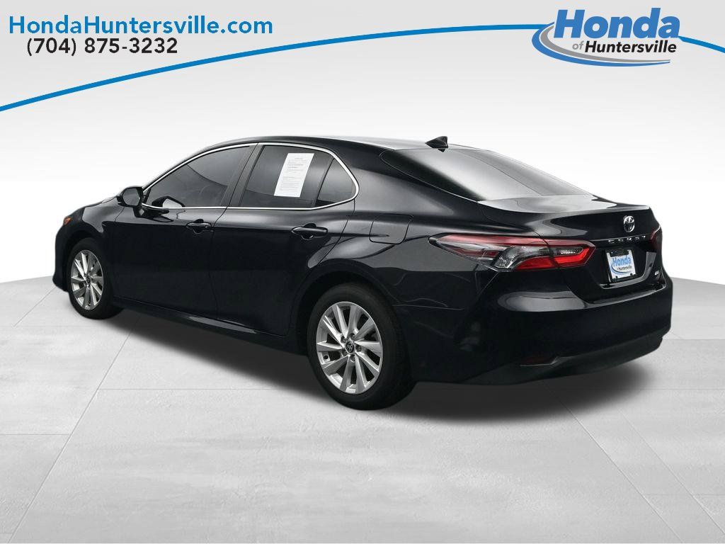 Used 2024 Toyota Camry LE FWD image 6