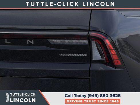 New 2026 Lincoln Navigator Reserve AWD/4WD image 21