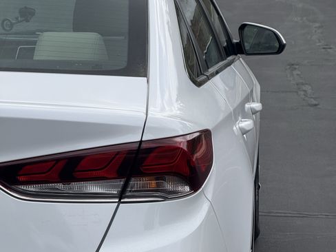 Used 2018 Hyundai Sonata SE FWD image 21