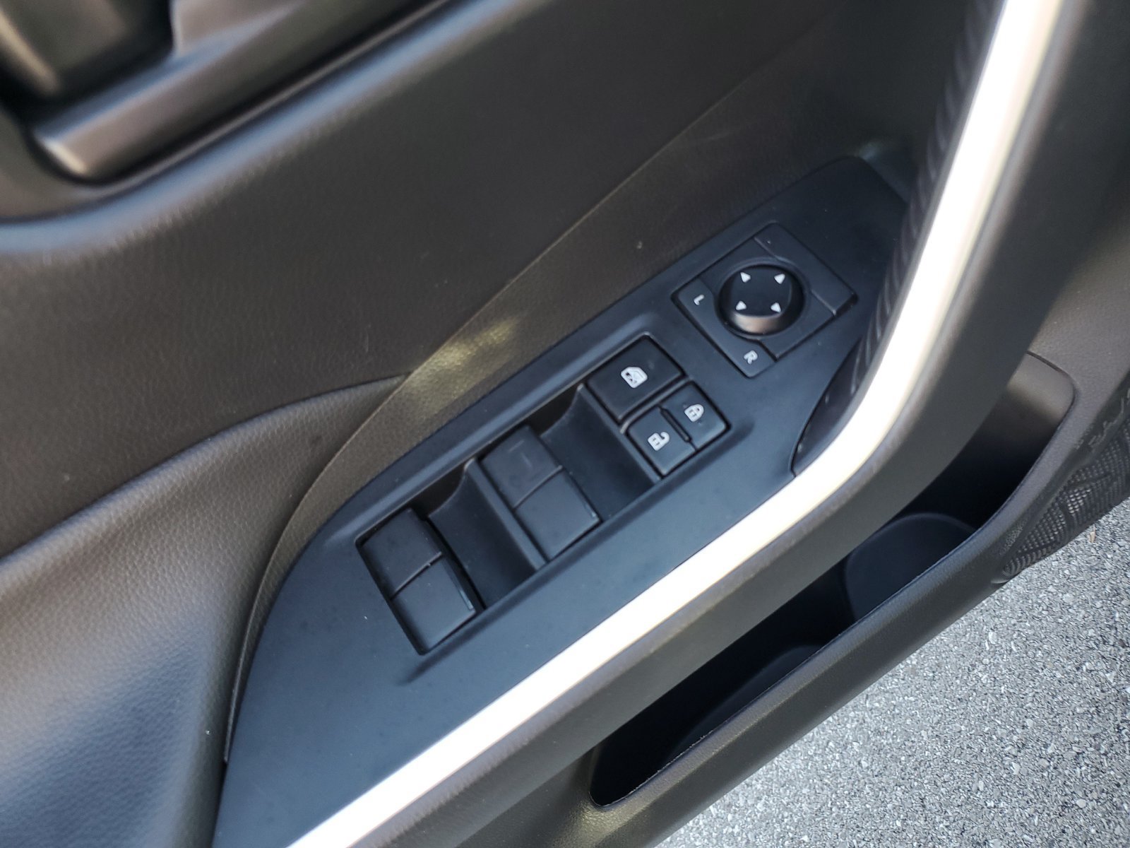 Certified 2024 Toyota RAV4 LE AWD/4WD image 20