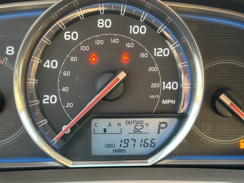 Used 2015 Toyota RAV4 Limited AWD/4WD image 16