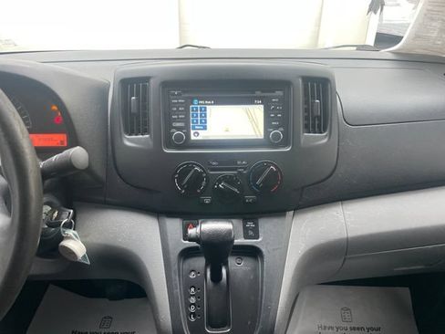 Used 2015 Chevrolet City Express LT w/ Technology Package FWD image 12